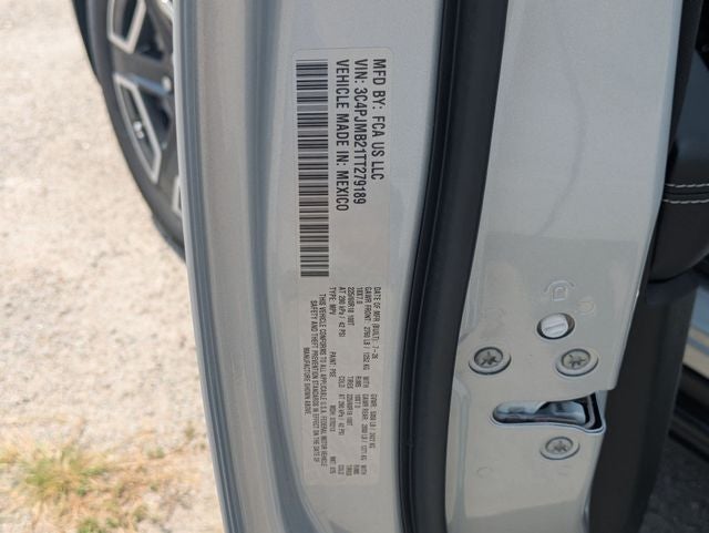 2026 Jeep Cherokee CHEROKEE LAREDO 4X4