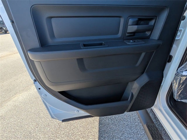 2026 RAM Ram 3500 RAM 3500 TRADESMAN CREW CAB 4X2 8' BOX