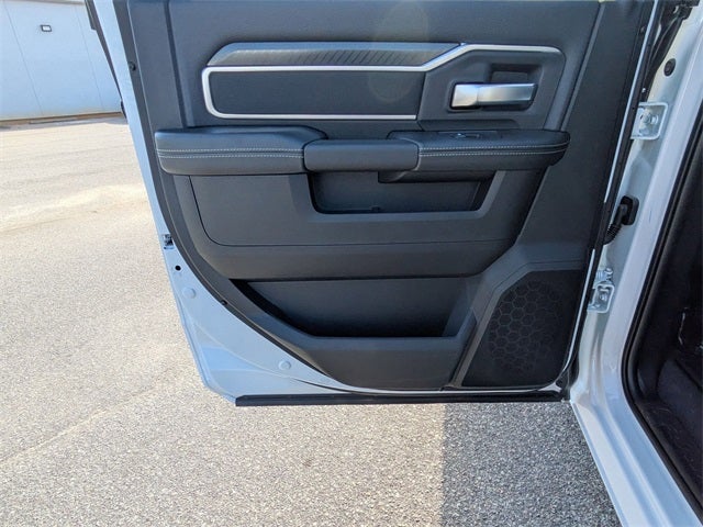 2026 RAM Ram 3500 RAM 3500 BIG HORN CREW CAB 4X4 8' BOX