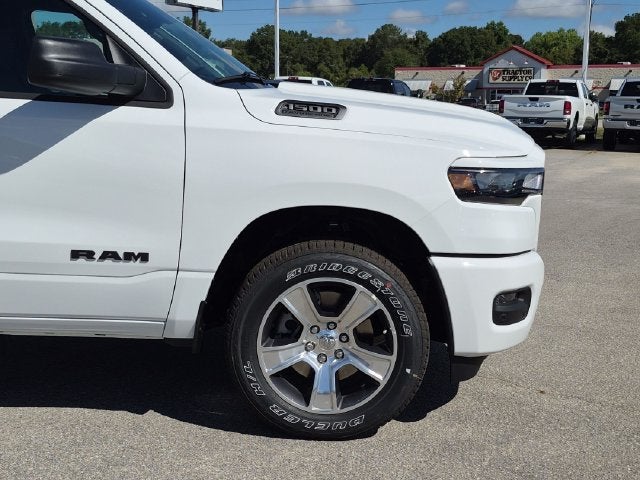 2026 RAM Ram 1500 RAM 1500 EXPRESS CREW CAB 4X2 5'7' BOX