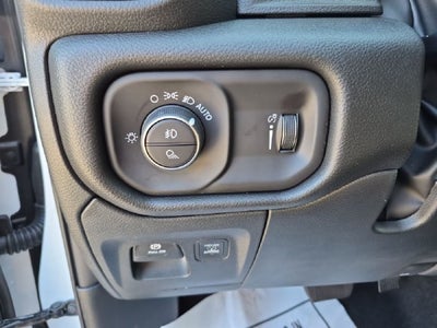 2026 RAM Ram 1500 RAM 1500 EXPRESS CREW CAB 4X2 5'7' BOX