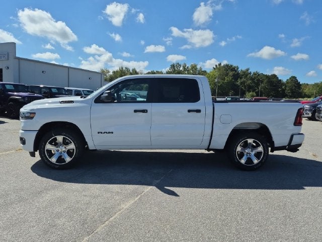 2026 RAM Ram 1500 RAM 1500 EXPRESS CREW CAB 4X2 5'7' BOX