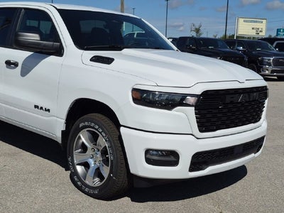 2026 RAM Ram 1500 RAM 1500 EXPRESS CREW CAB 4X2 5'7' BOX