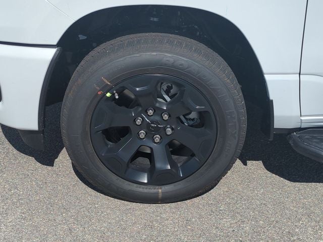 2026 RAM 1500 RAM 1500 EXPRESS CREW CAB 4X4 5'7' BOX