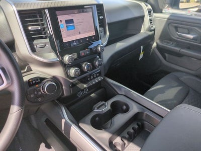 2026 RAM 1500 RAM 1500 EXPRESS CREW CAB 4X4 5'7' BOX