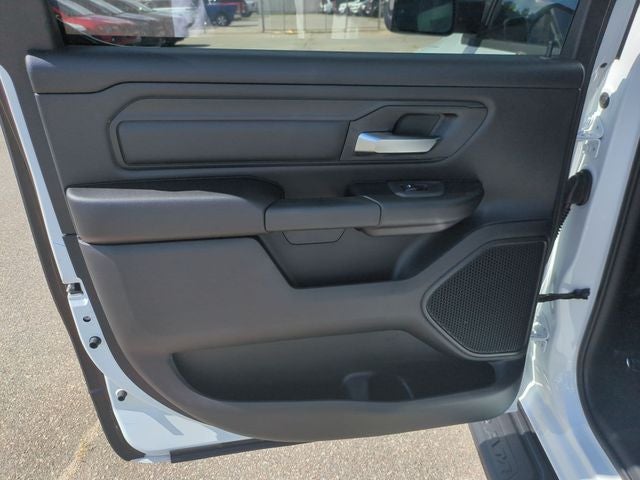 2026 RAM 1500 RAM 1500 EXPRESS CREW CAB 4X4 5'7' BOX