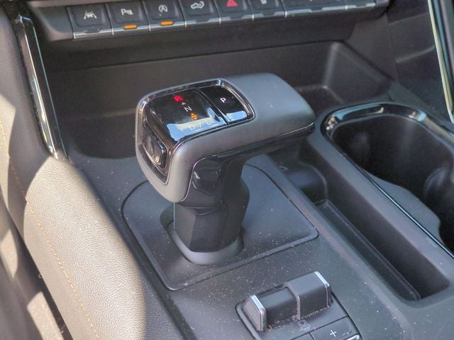 2025 GMC Sierra 1500 4WD Crew Cab Short Box AT4