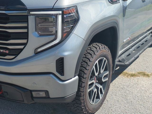 2025 GMC Sierra 1500 4WD Crew Cab Short Box AT4