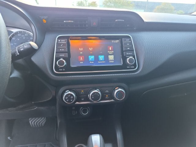 2024 Nissan Kicks S Xtronic CVT