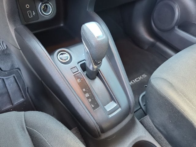2024 Nissan Kicks S Xtronic CVT