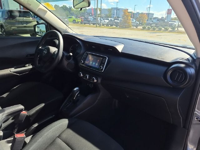 2024 Nissan Kicks S Xtronic CVT