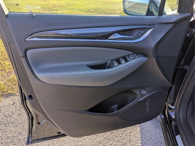 2023 Buick Enclave Essence FWD