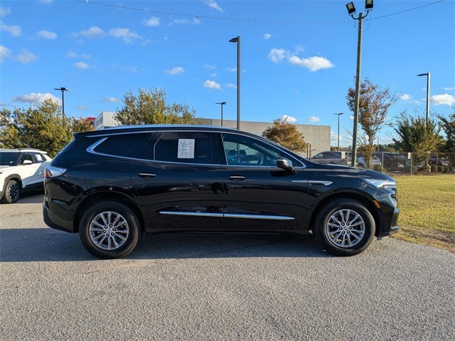 2023 Buick Enclave Essence FWD