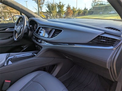 2023 Buick Enclave Essence FWD