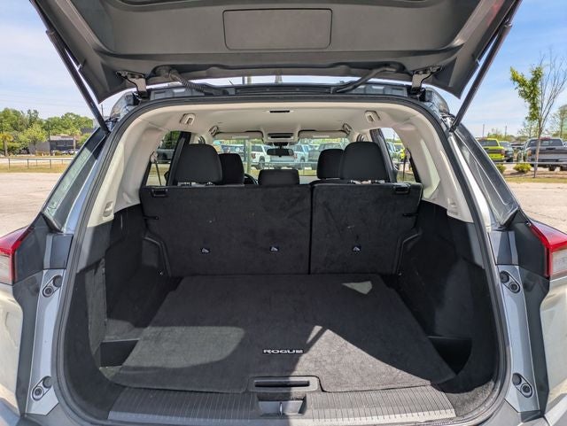 2023 Nissan Rogue SV FWD