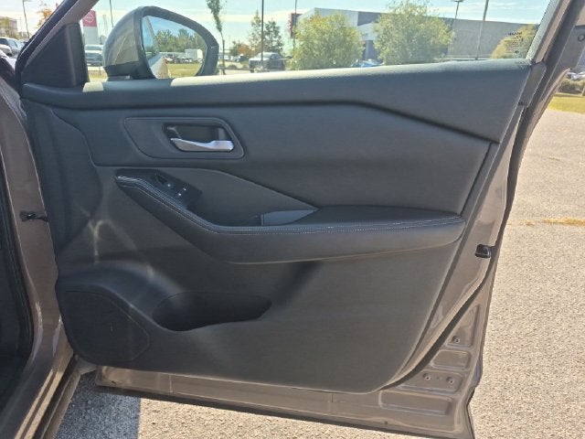 2025 Nissan Rogue SV FWD