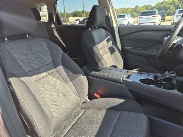 2025 Nissan Rogue SV FWD