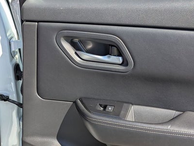 2024 Nissan Rogue SV FWD