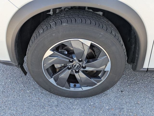 2024 Nissan Rogue SV FWD