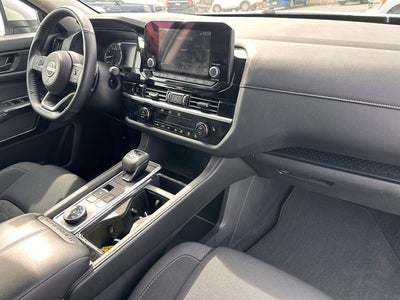 2025 Nissan Pathfinder SV 4WD