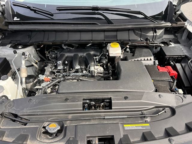 2025 Nissan Pathfinder SV 4WD