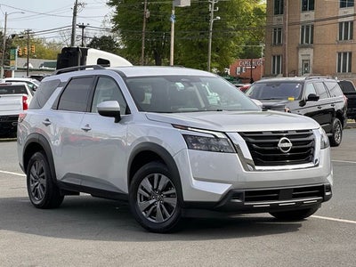2025 Nissan Pathfinder SV 4WD