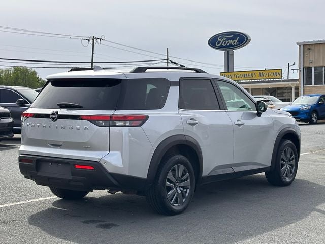 2025 Nissan Pathfinder SV 4WD