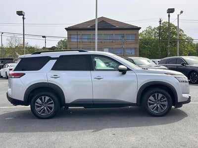 2025 Nissan Pathfinder SV 4WD