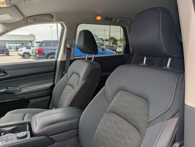 2025 Nissan Pathfinder SV 4WD