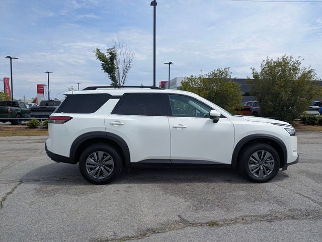 2025 Nissan Pathfinder SV 4WD
