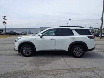 2025 Nissan Pathfinder SV 4WD
