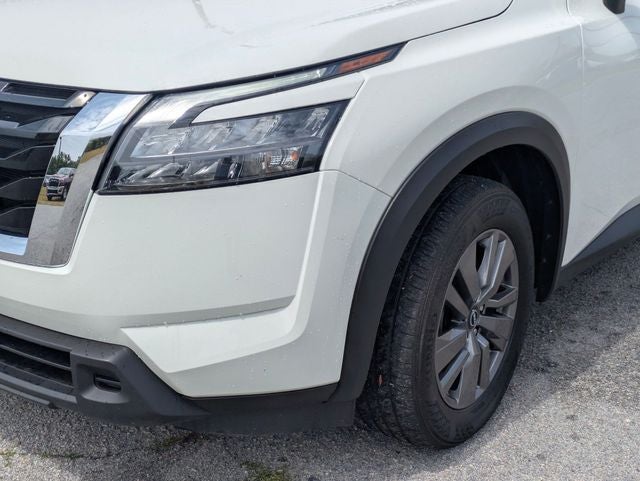 2025 Nissan Pathfinder SV 4WD