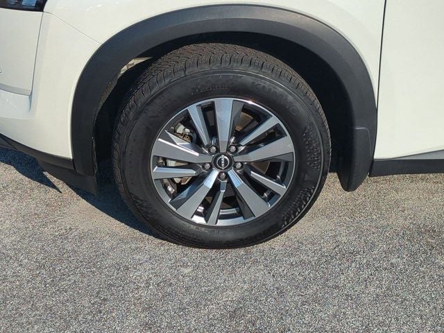 2024 Nissan Pathfinder SL FWD
