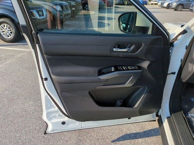 2024 Nissan Pathfinder SL FWD