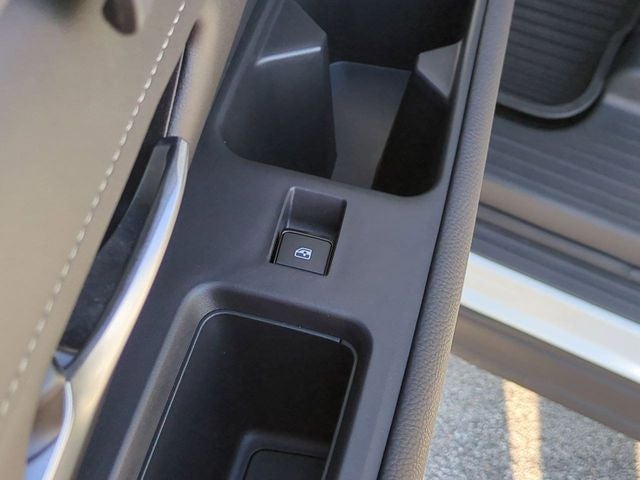 2024 Nissan Pathfinder SL FWD