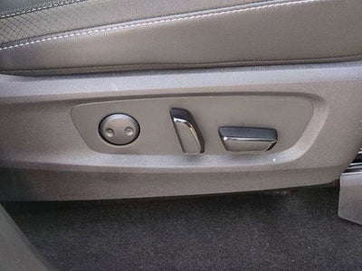 2024 Nissan Pathfinder SL FWD