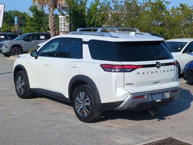 2024 Nissan Pathfinder SL FWD