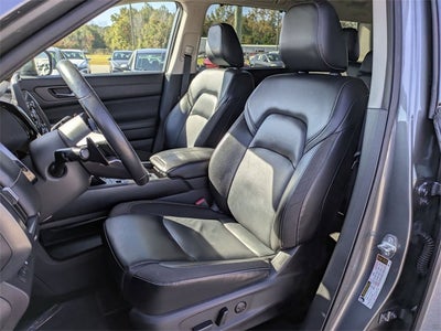 2023 Nissan Pathfinder SL FWD
