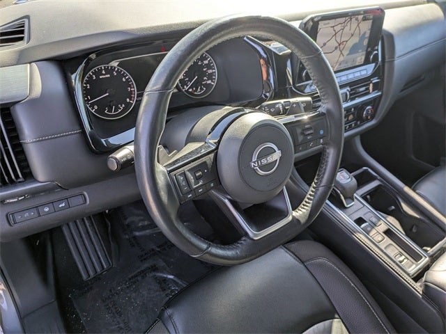 2023 Nissan Pathfinder SL FWD
