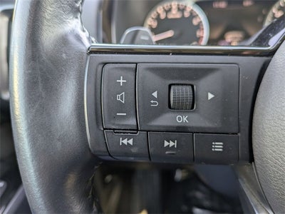 2023 Nissan Pathfinder SL FWD