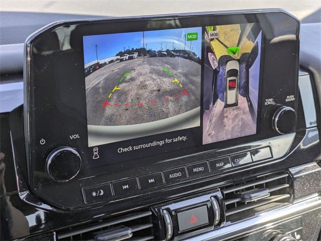 2023 Nissan Pathfinder SL FWD