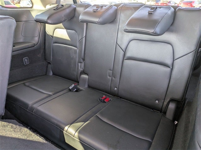 2023 Nissan Pathfinder SL FWD