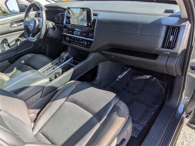 2023 Nissan Pathfinder SL FWD