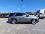 2023 Nissan Pathfinder SL FWD