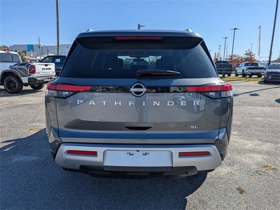 2023 Nissan Pathfinder SL FWD