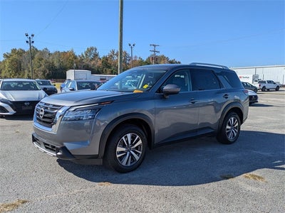 2023 Nissan Pathfinder SL FWD