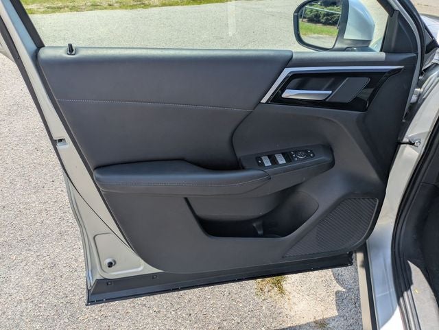 2024 Mitsubishi Outlander Base
