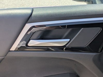 2024 Mitsubishi Outlander Base