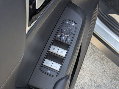 2024 Mitsubishi Outlander Base