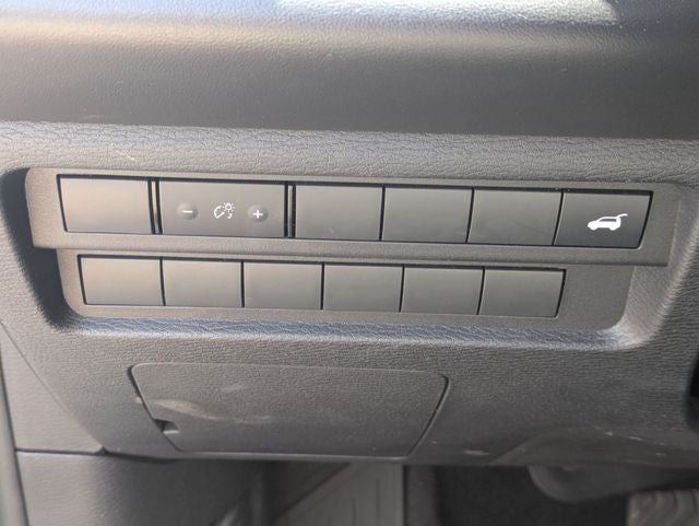 2024 Mitsubishi Outlander Base